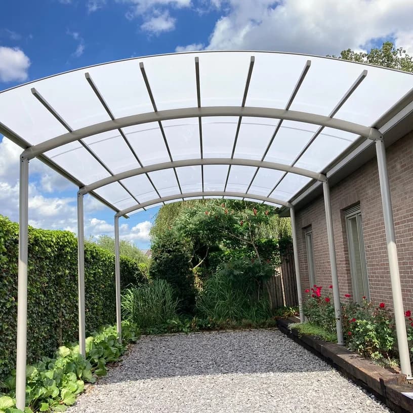 Carport voor grotere voertuigen